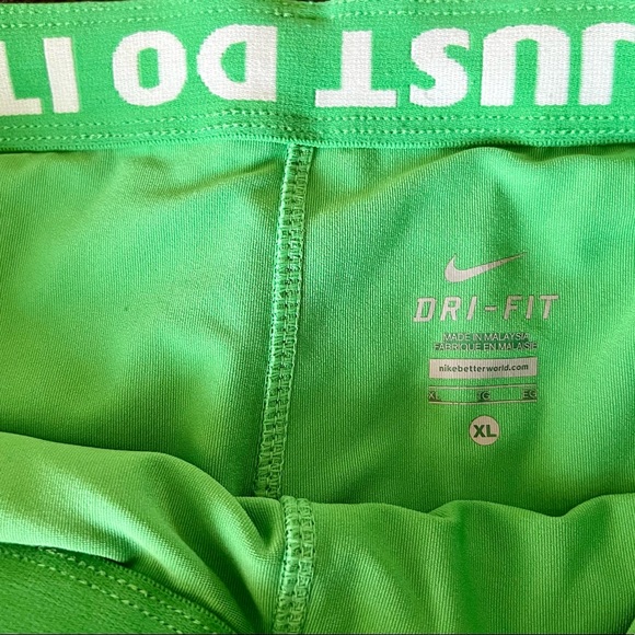 Nike Dri Fit Running Shorts - Picture 3 of 3